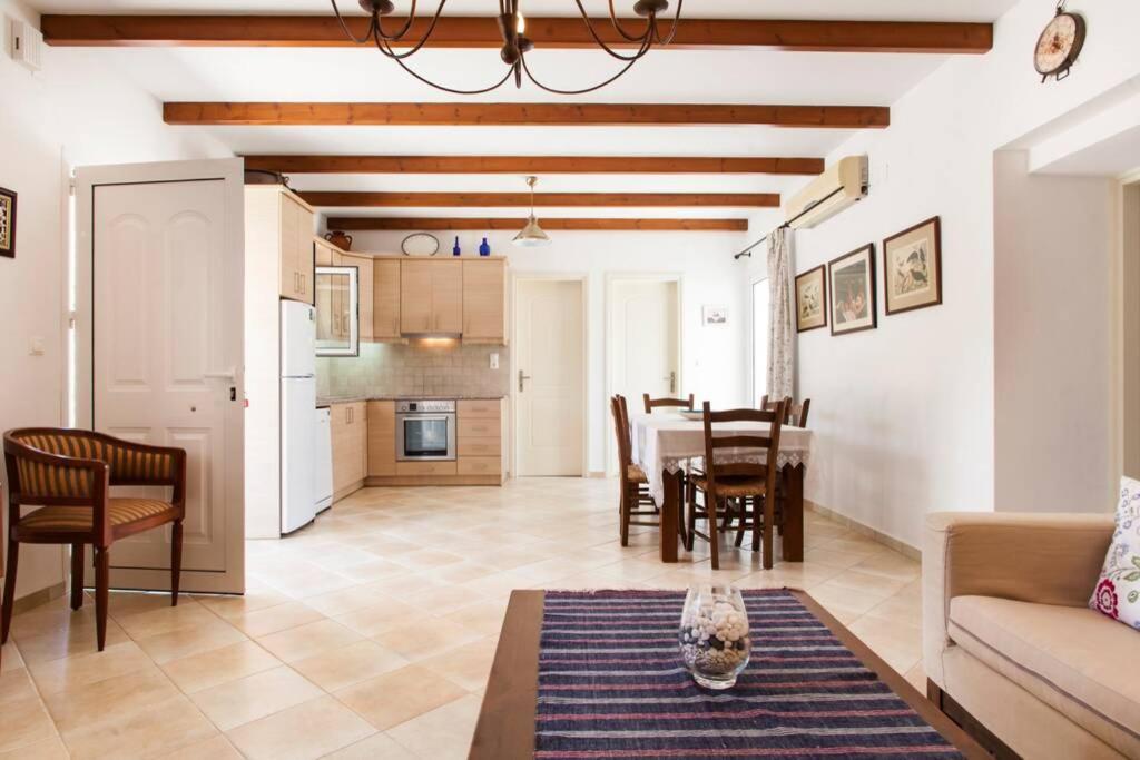 Beautiful Holiday House Near The Sea Sissi Exteriér fotografie